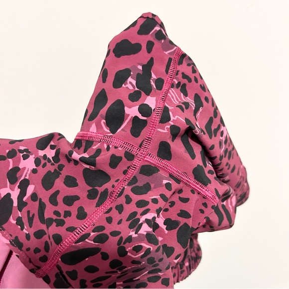 Lululemon Track That Mid-Rise Lined Short 5” Cheetah Camo Magenta Purple Multi - Picture 9 of 10